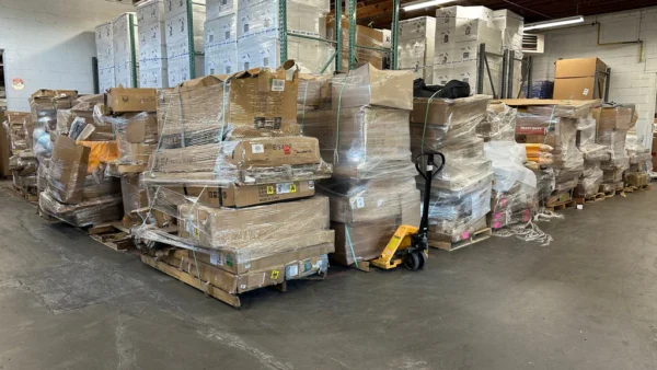 28 Pallets of Amazon Large Bulk - Image 20