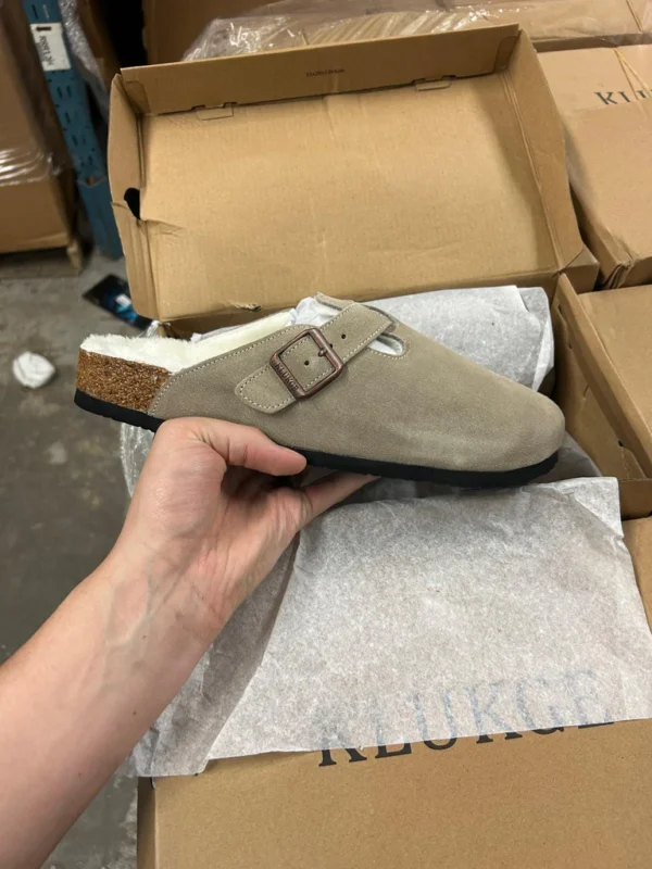 Shoes & Clothing - Image 2